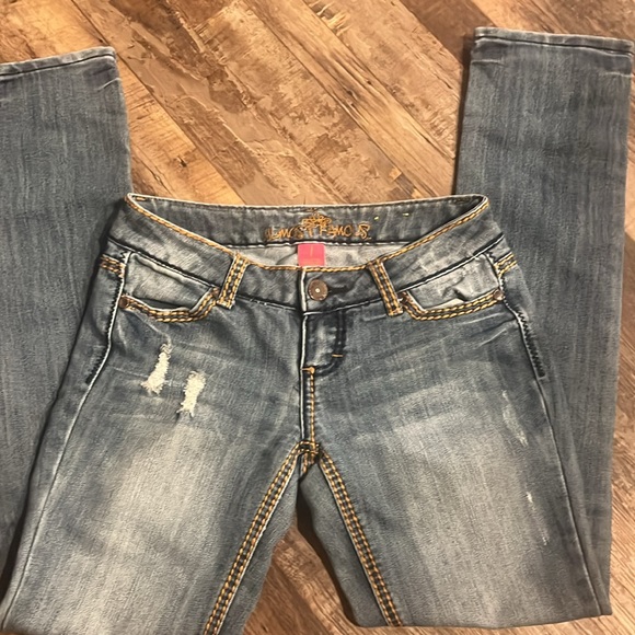 Almost Famous,Low Rise, Straight - Picture 3 of 7